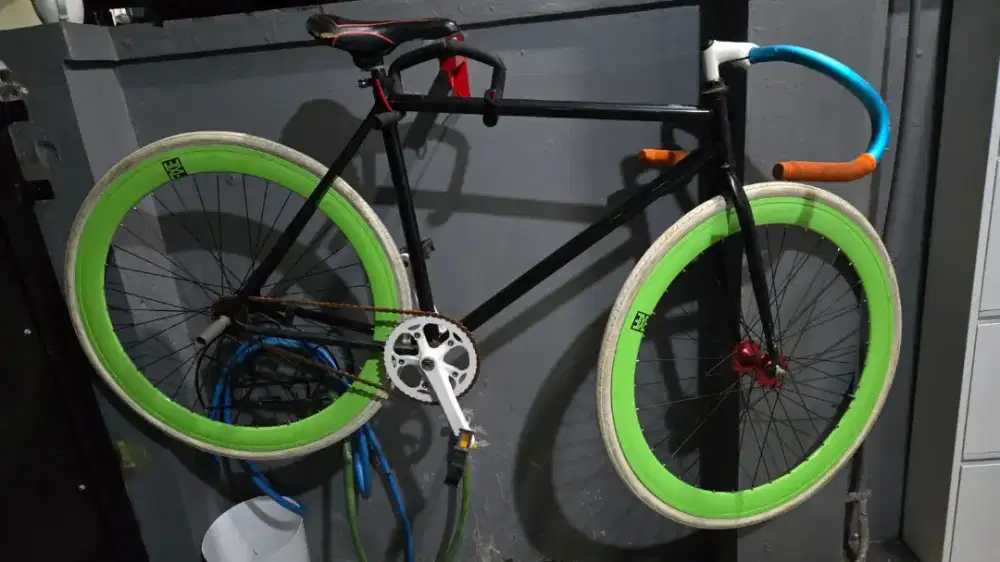 Di jual sepedah fixy