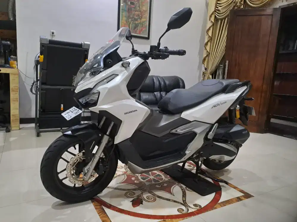 Honda ADV 160 pajak hidup panjang