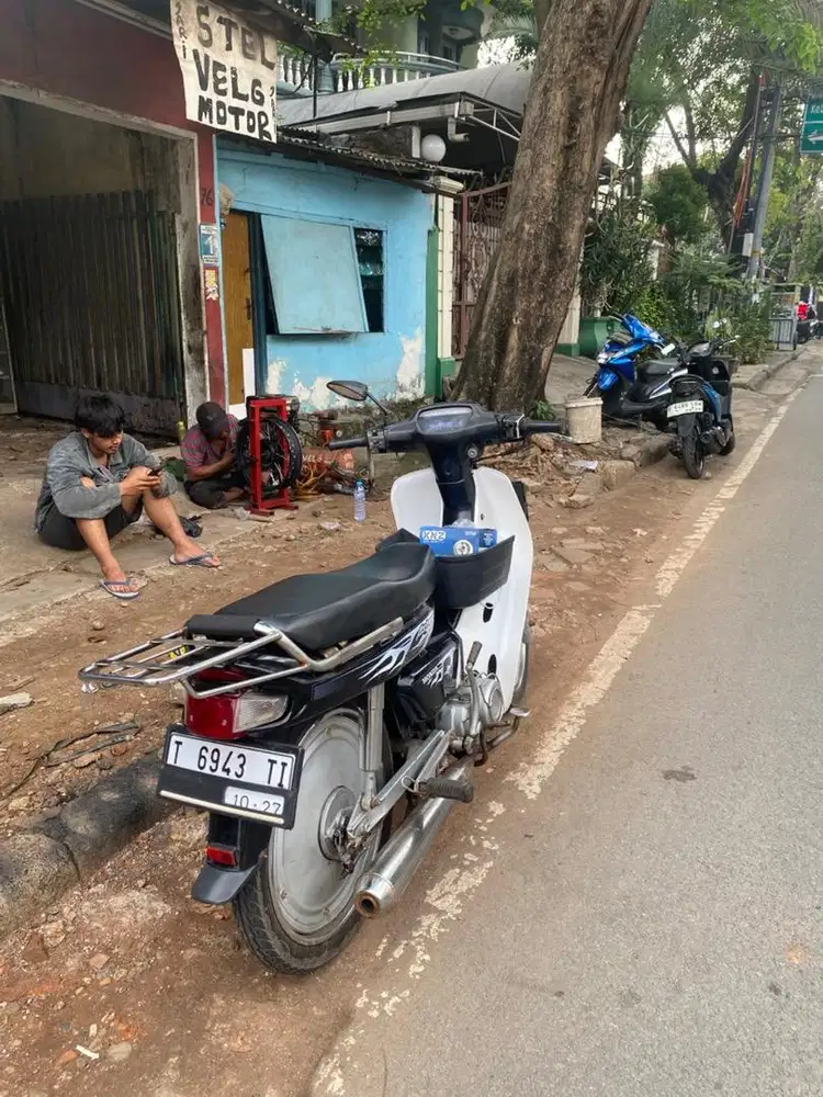 ASTREA LEGENDA 2001