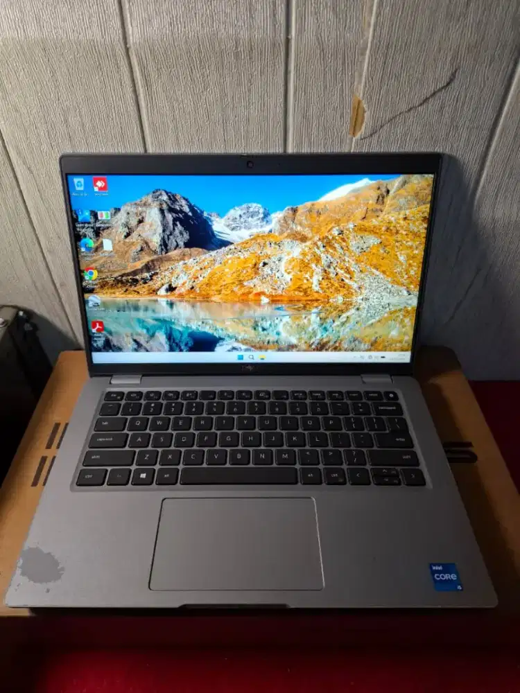 Dell lattitude 5420 i5 Generasi 11 1.4 Ghz