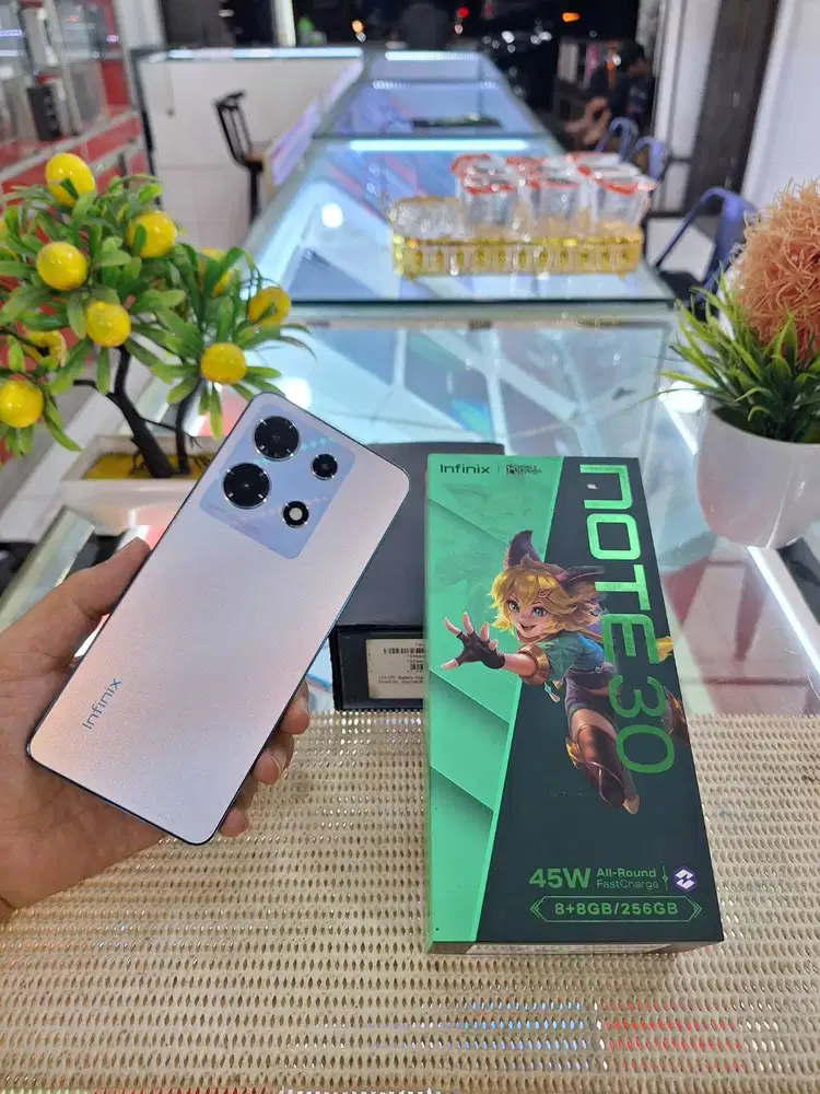 Infinix Note 30 Ram 8+8Gb/ 256Gb Fullset Mulus Original 100% Bergarans