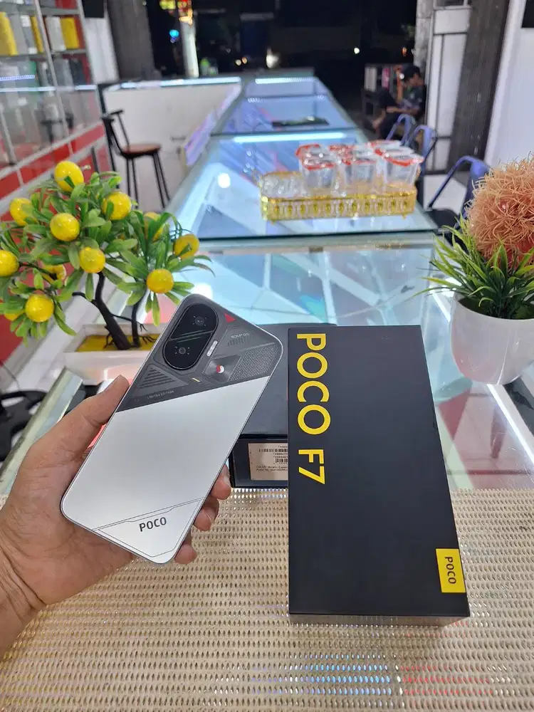 Poco F7 5G Ram 12+12Gb/ 512Gb Fullset Original100% Like New Bergaransi