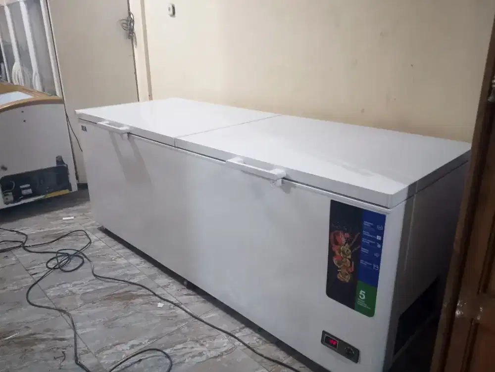 Frezeer box 1200L normal mulus siap pakai