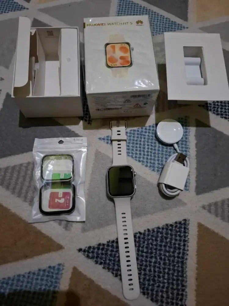 Smartwatch Huawei Fit 5 White