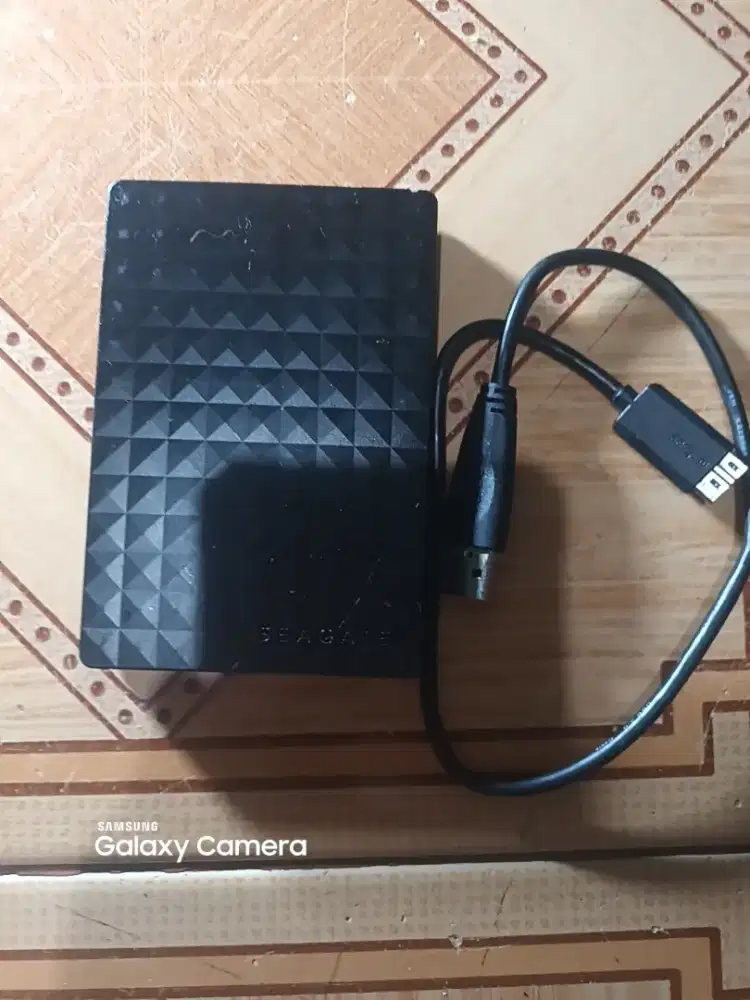 Hardisk 500GB ( Eksternal).