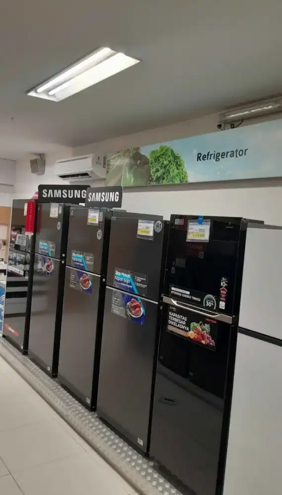 REFRIGERATOR 2 DOOR