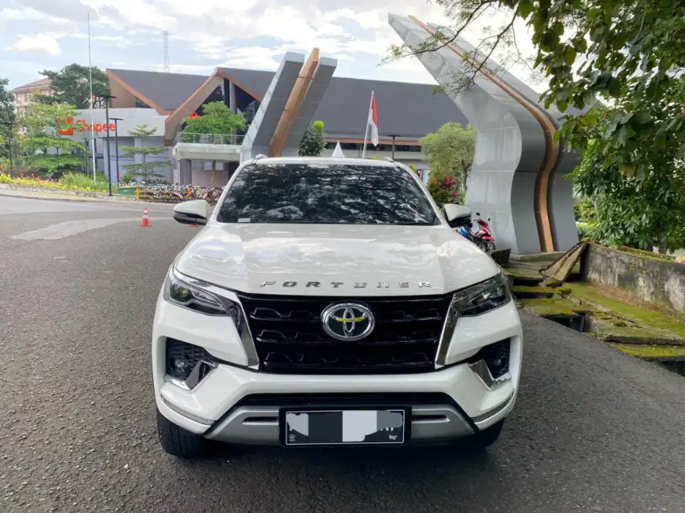 Dijual Fortuner 2021 Kondisi Bagus