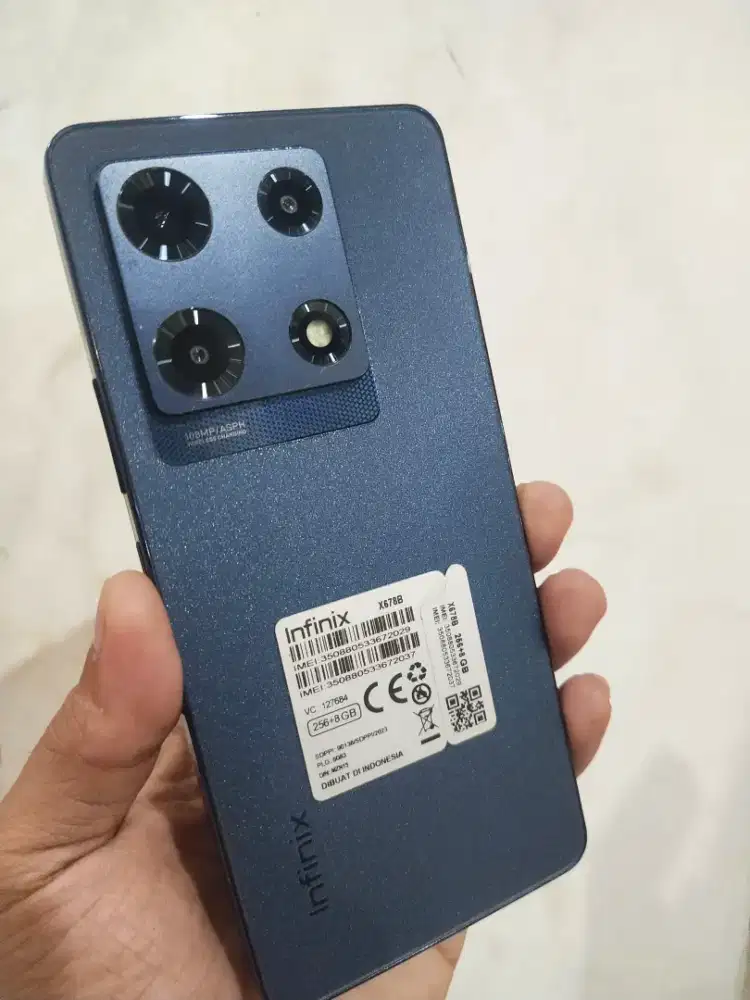 Infinix note 30 pro ram 16 (8+8)/256