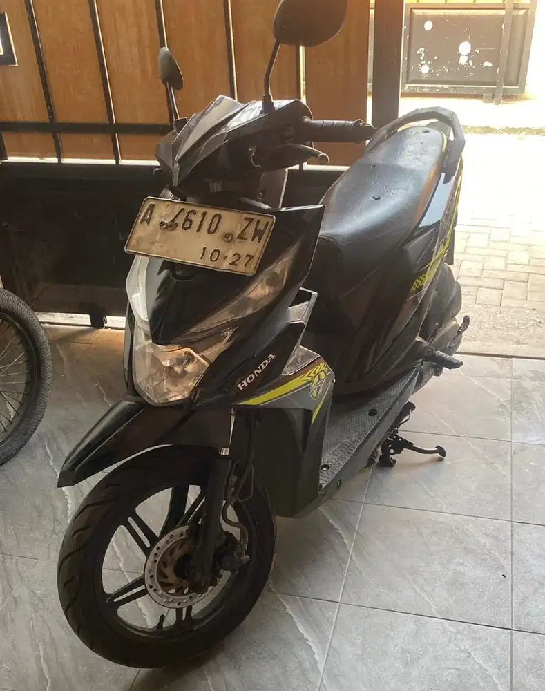 Honda Beat Eco Pajak on