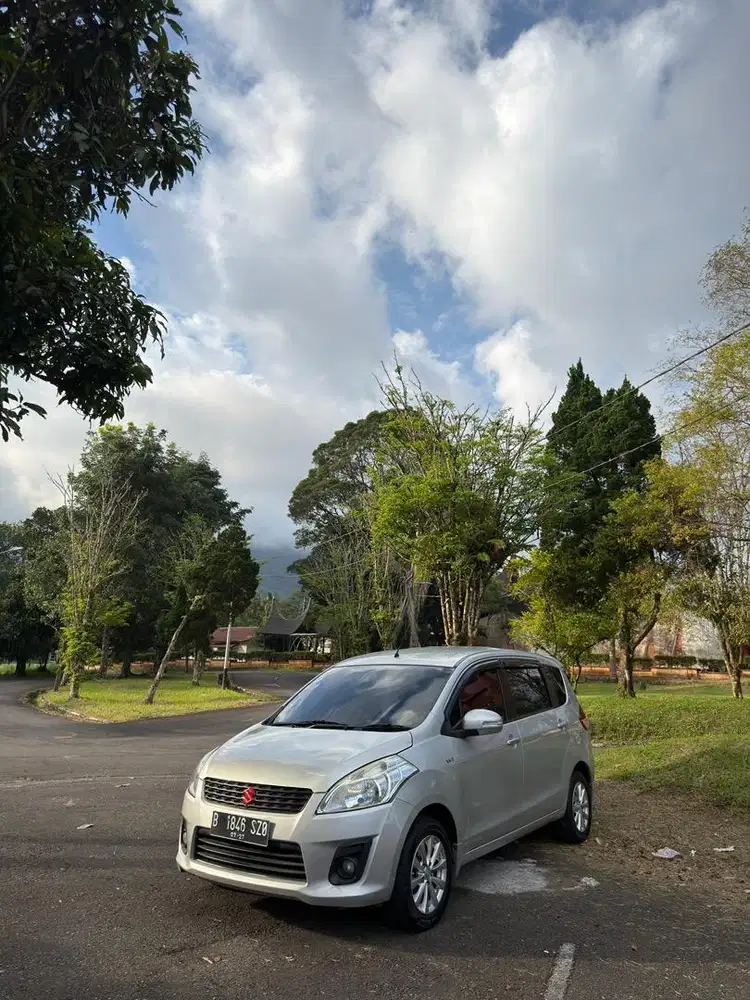 Ertiga GL Manual 2012 Tangan pertama