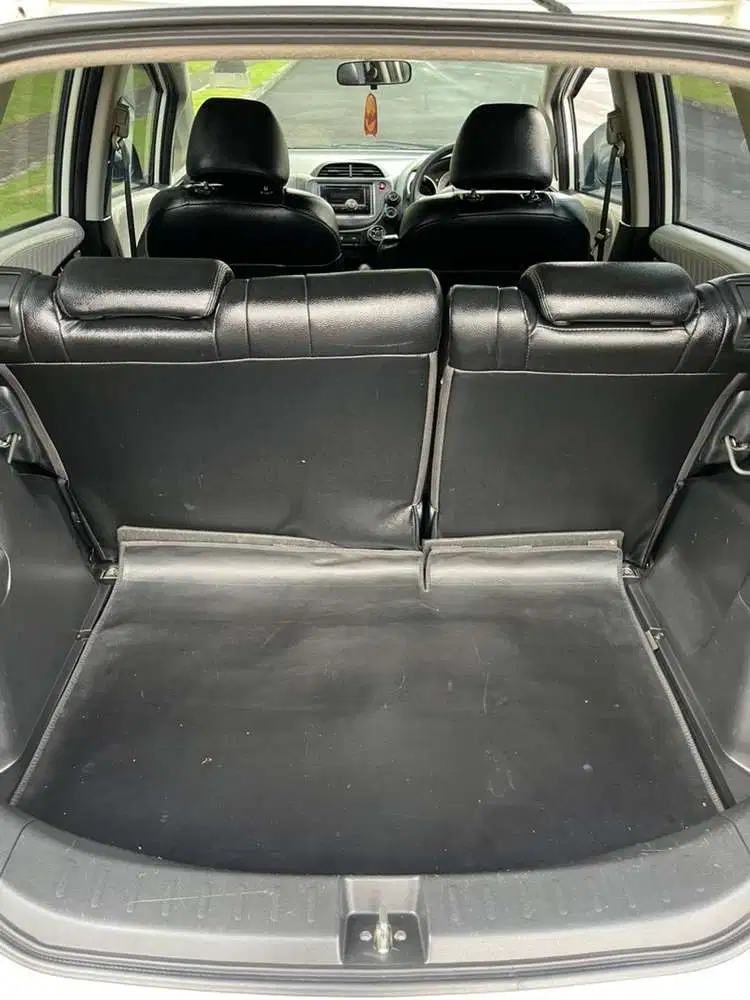 Honda Jazz 2011 Bensin