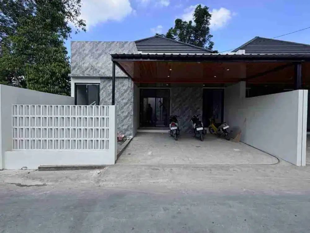 RUMAH CANTIK MODERN KEKINIAN DI JALAN KALIURANG KM. 13.5 NGAGLIK SLEMAN DEKAT KAMPUS UII