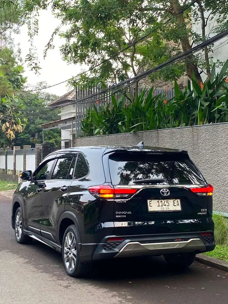 Toyota Kijang Innova 2023 Hybrid