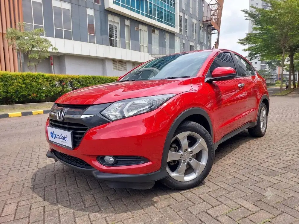 TDP 1 JUTA Honda HR-V 1.5 E Bensin-AT 2016 Merah CBKYB
