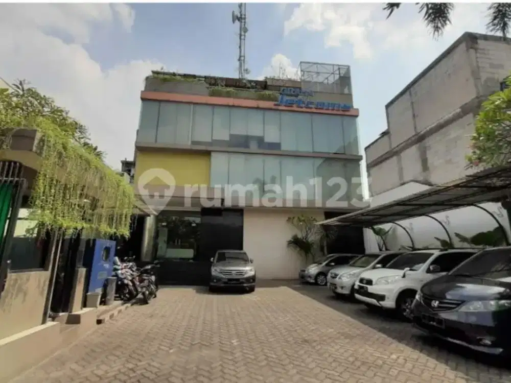 Gedung Perkantoran di Kedoya Selatan, Kebon Jeruk, Jakarta Barat *0004-CHR*