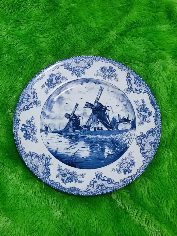 Piring Antik pajangan vintage holland warna biru putih