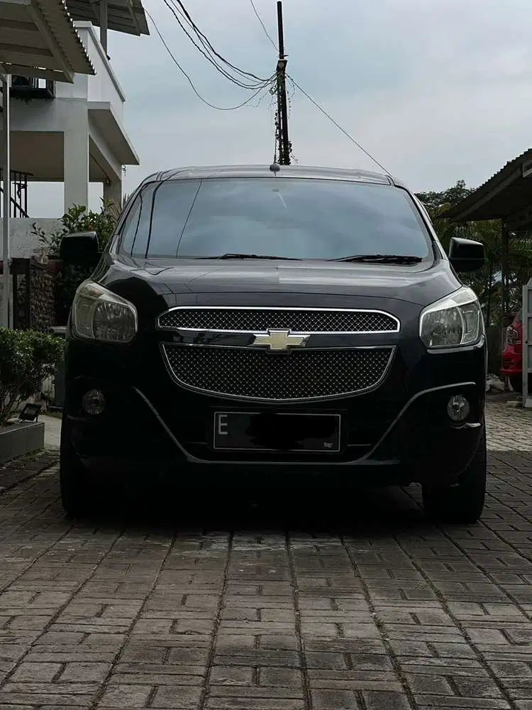 Chevrolet Spin 2014 Bensin