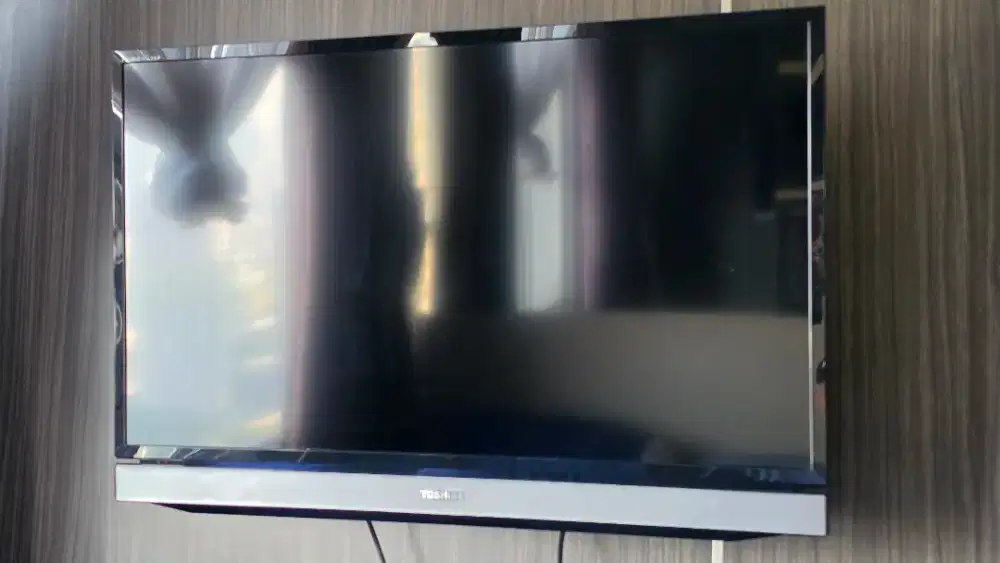 TV LCD TOSHIBA Power TV 32 Inch (Analog)