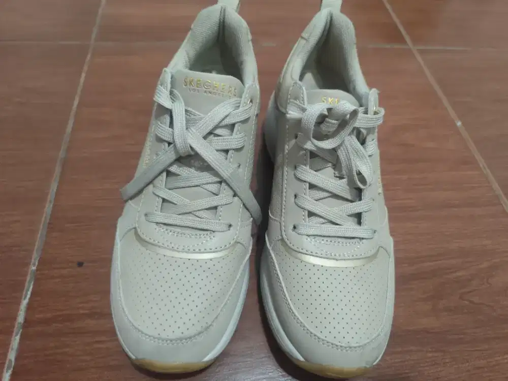 Skechers Billion Taupe