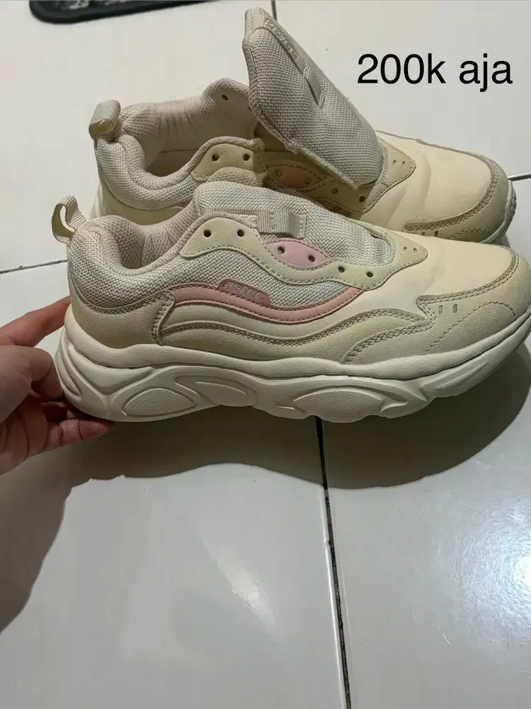 Preloved Walking Shoes/Sneakers ASTEC