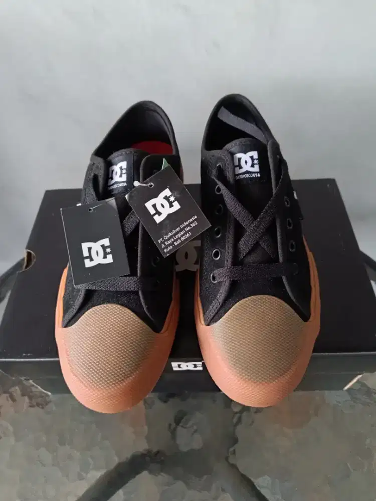 Sepatu DC Manual RT S Size 39 Baru
