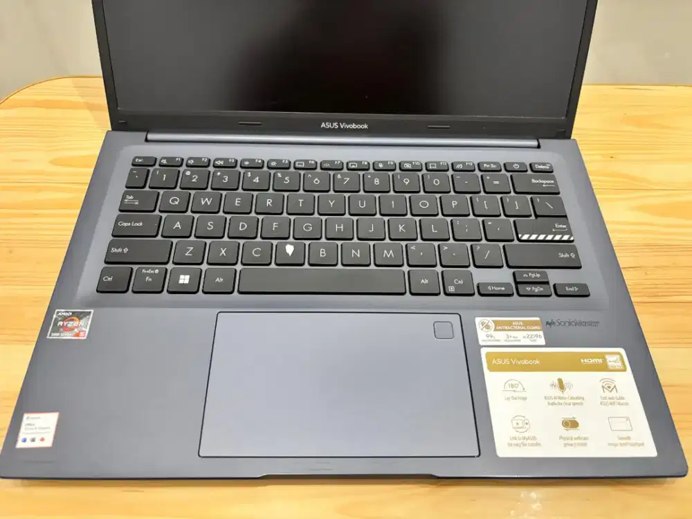 Jual Laptop Asus Vivobook M1403QA