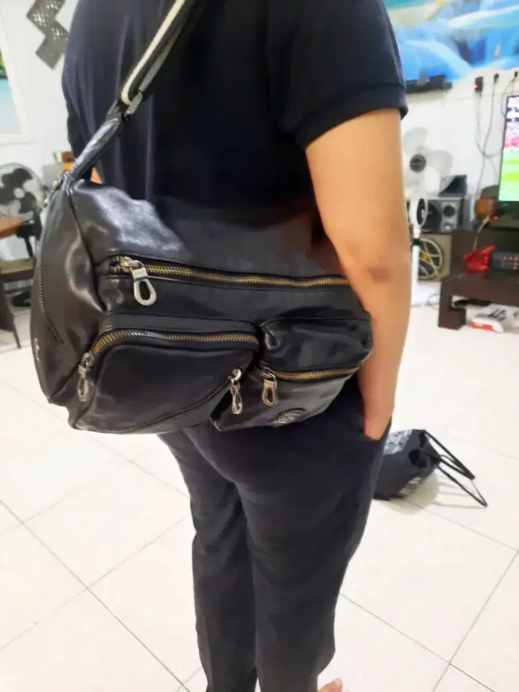Tas Bally prelove ,kulit asli.