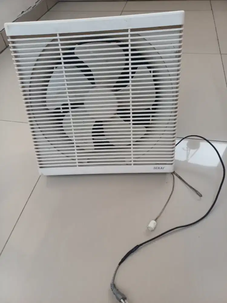 Preloved Exaust Fan buat dinding daput