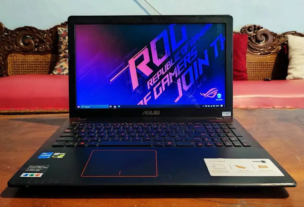 Laptop Gaming ASUS ROG Intel Core i7 VGA Nvidia GTX 950M RAM 8GB