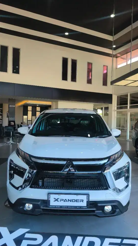 MITSUBISHI EXPANDER CROSS