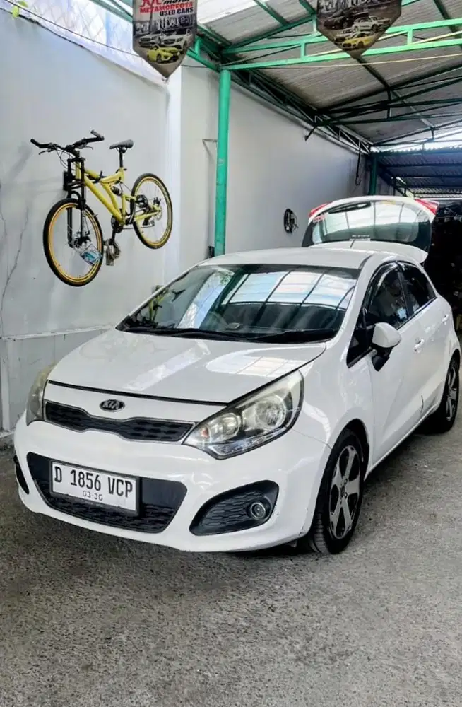 KIA RIO SE 1.4 AT 2012 KM 85 ribuan Full set Record service