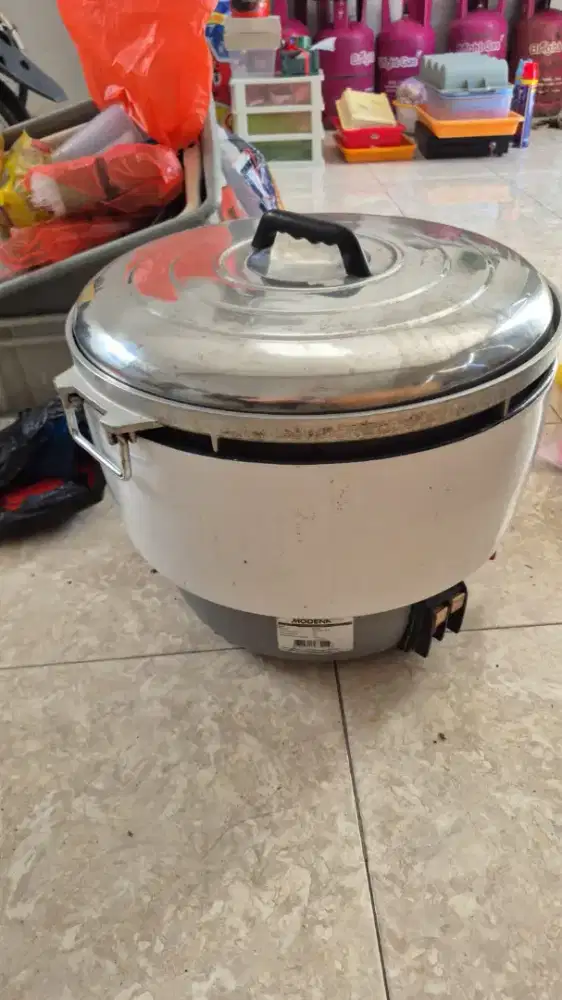Rice Cooker Jumbo Modena CR1001G Kapasitas 10 Liter