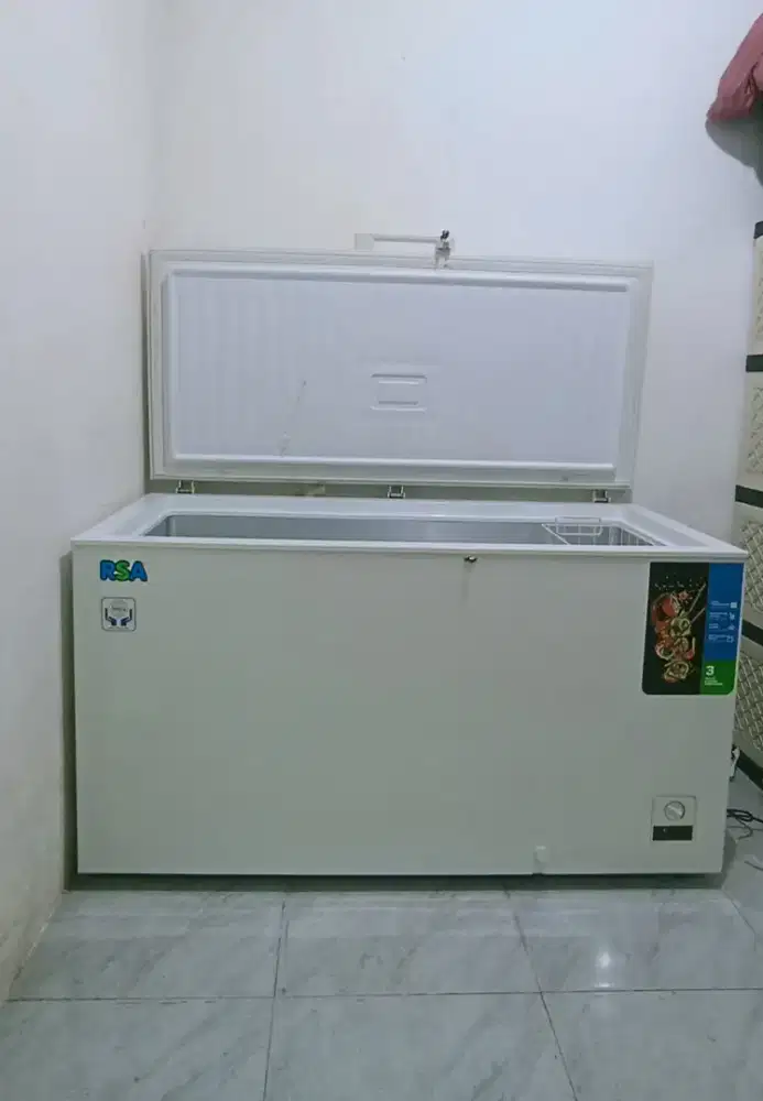 Freezer Box 450L Kondisi Mulus