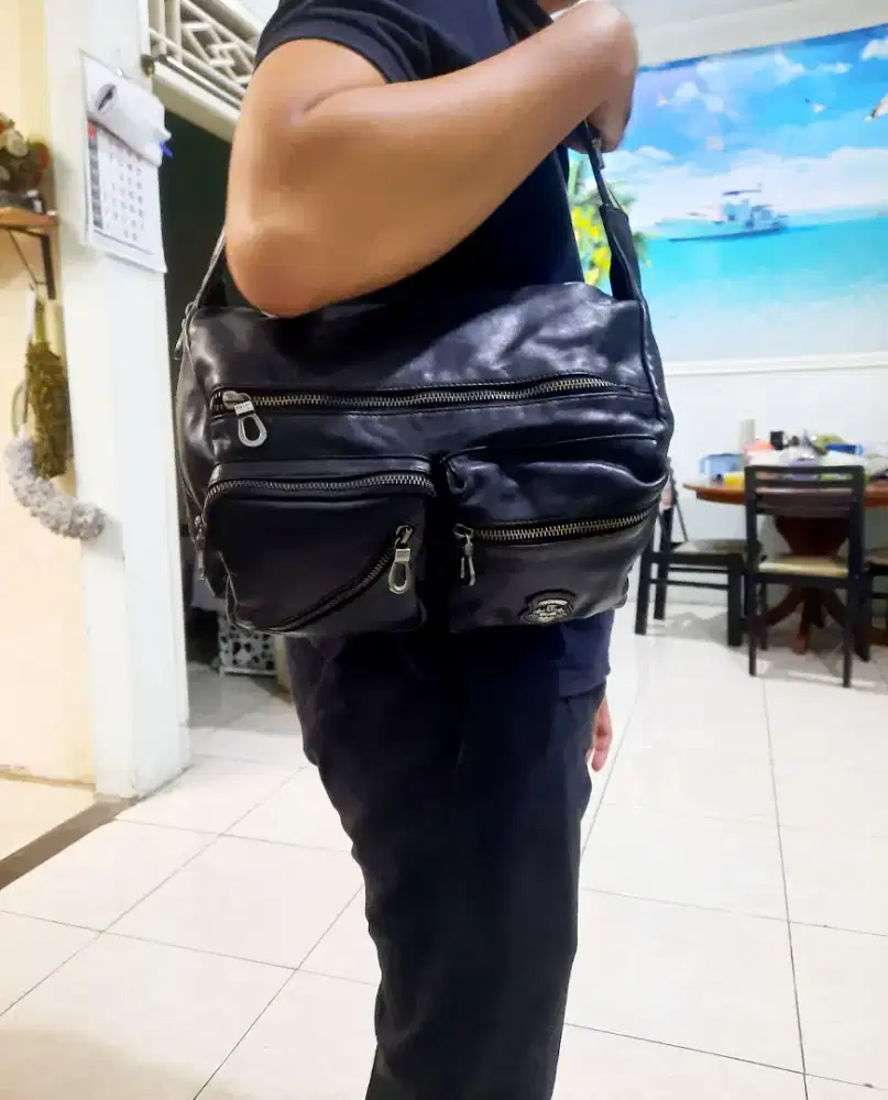 Tas Bally prelove ,kulit asli.