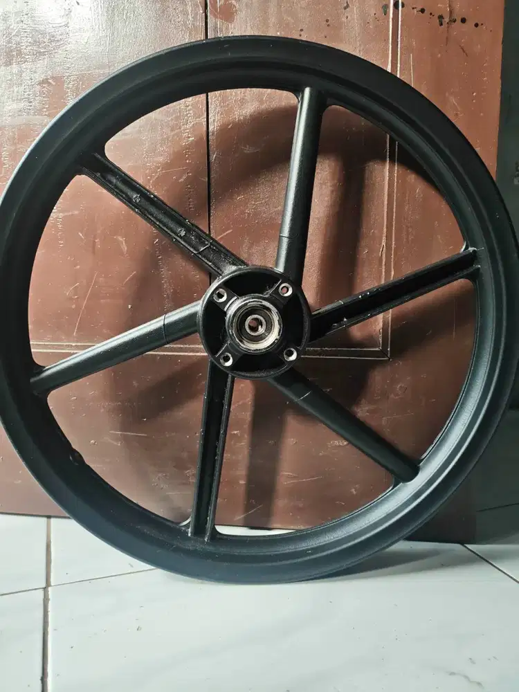 Velg Supra X 125 Racing V-Rossi 1,85x17 Palang 6 (Depan Only)