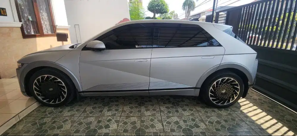 HYUNDAI IONIQ 5  2023  SLR BL