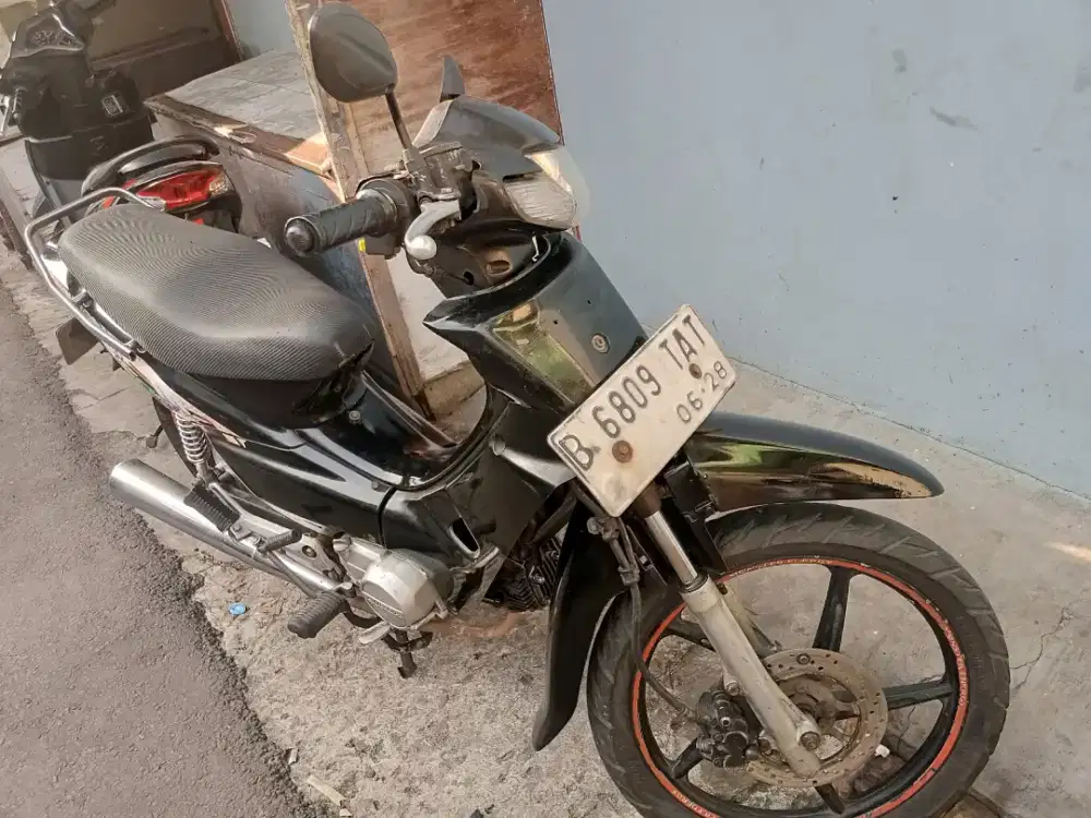 Honda Supra x th 2004