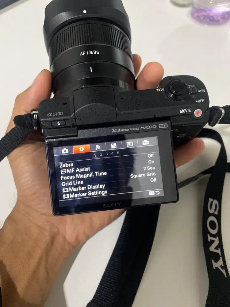 Sony a5100 + lensa