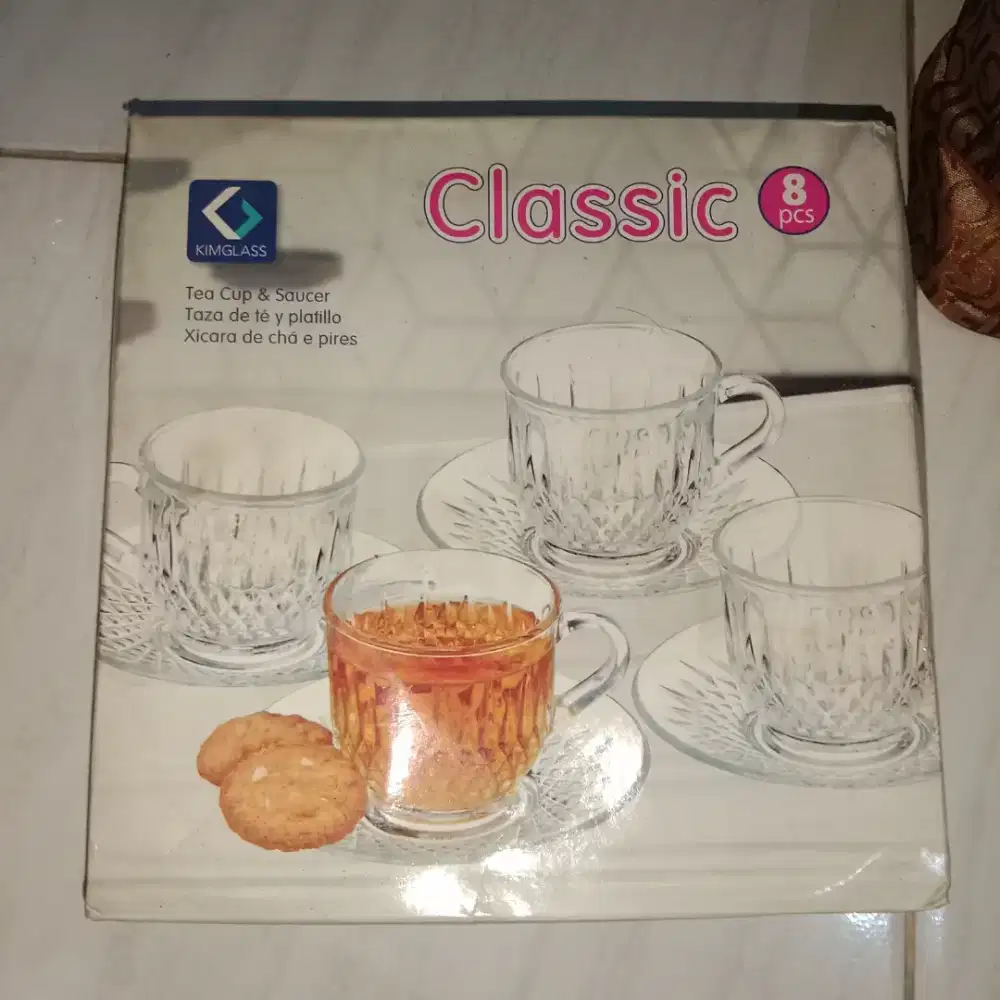 Gelas 4 & piring 4