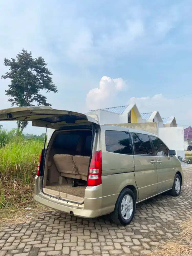 Nissan Serena C24 CT 2000cc Original