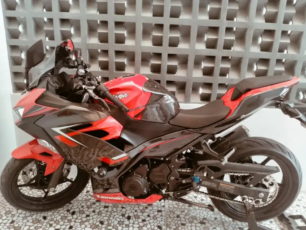 Ninja Kawasaki Merah