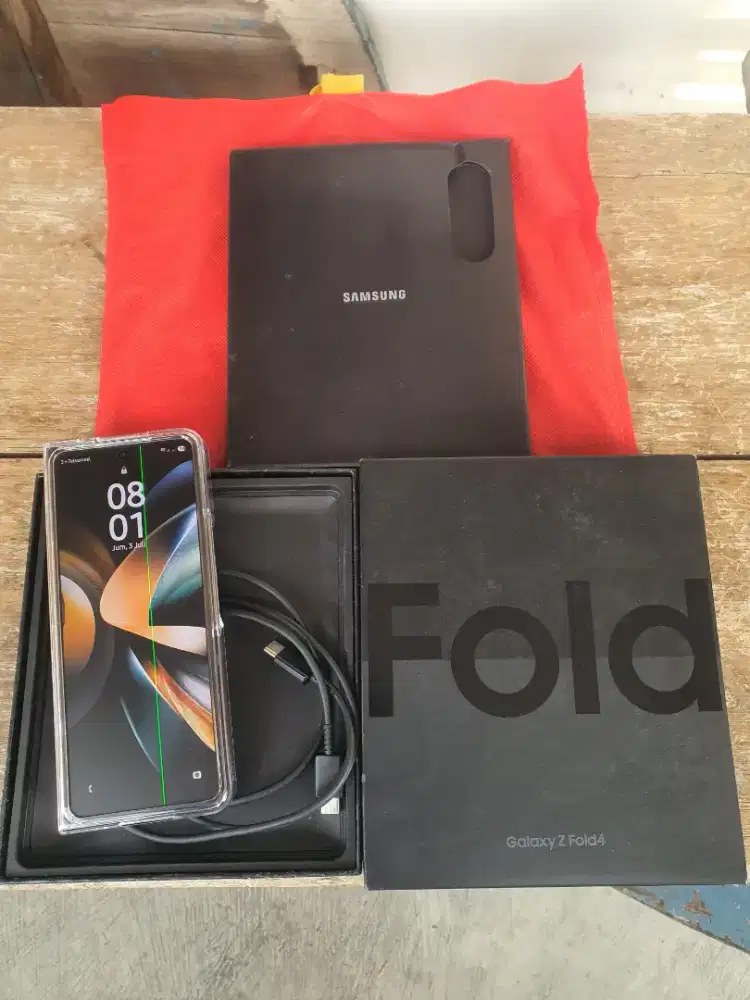 Samsung Z Fold 4 GreyGreen 12/256 eks SEIN Fullset Mulus