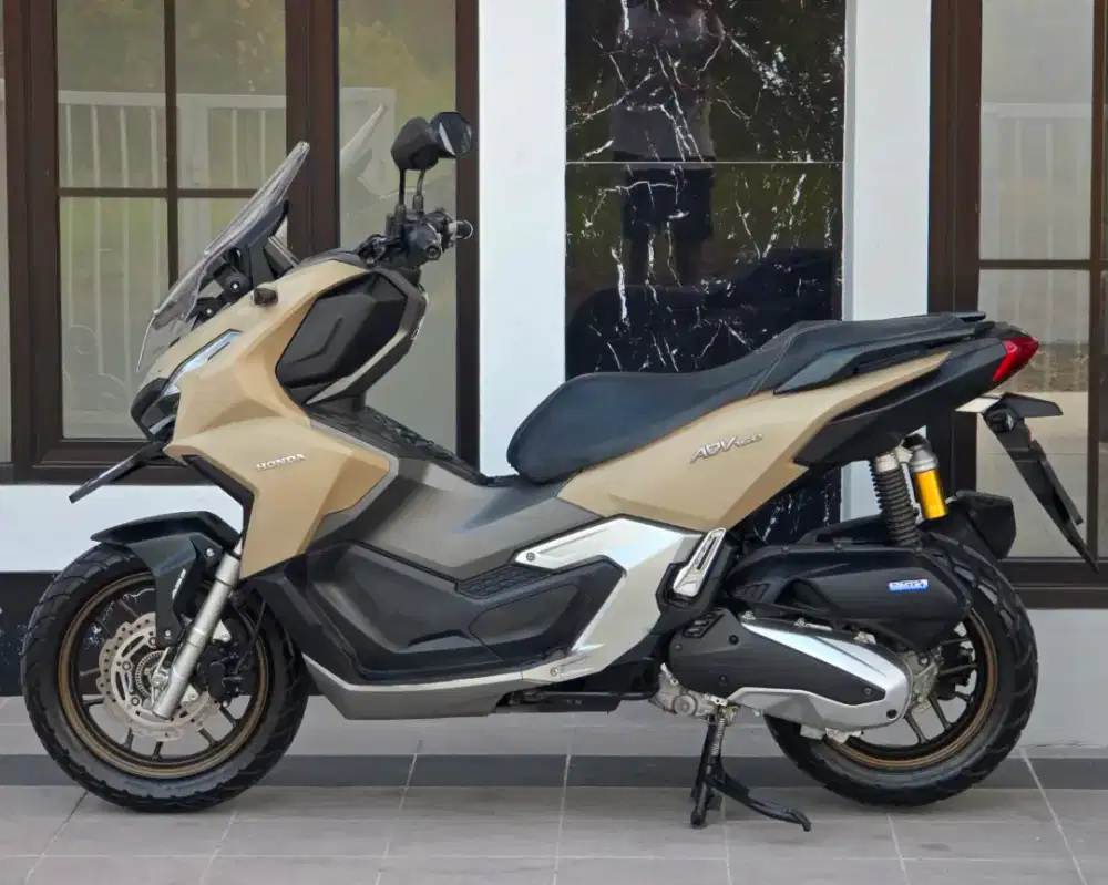 Honda ADV 160 ABS Matte Brown
