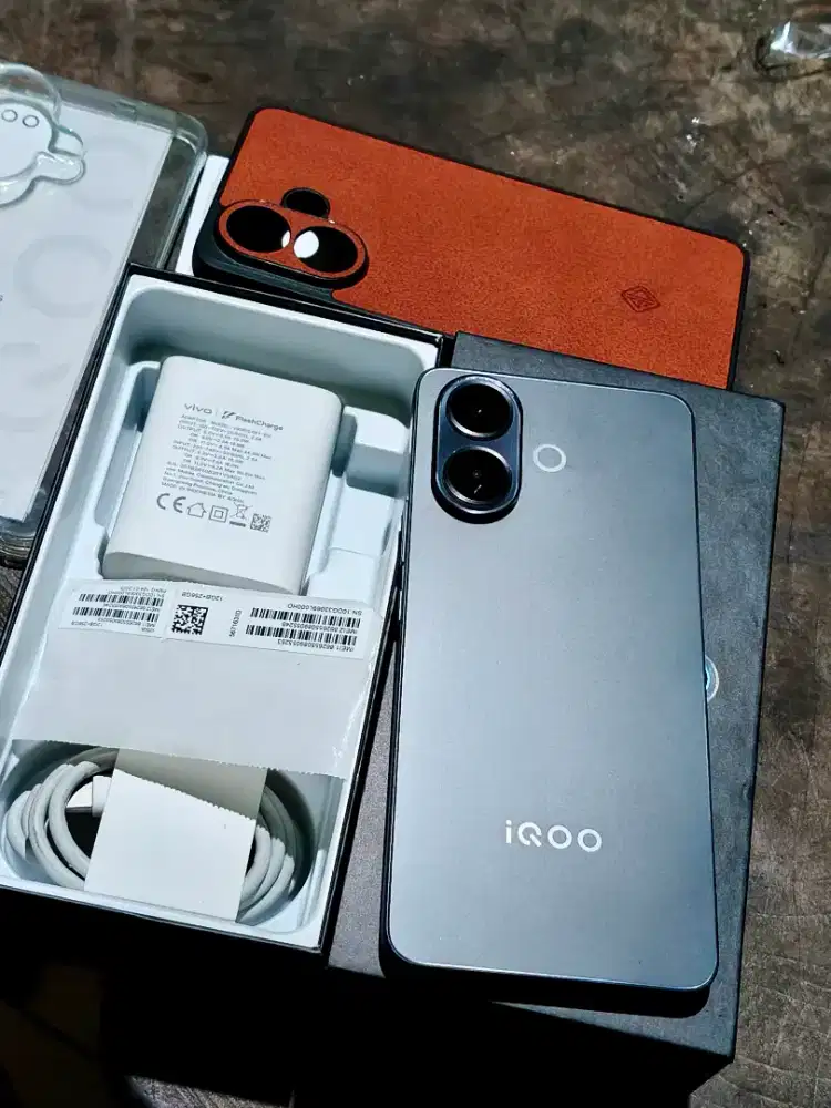 IQOO Z10R 5G 12+12/256gb komplit orimulus garansi panjang banget