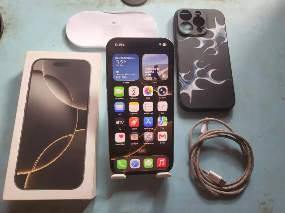 Iphone 16 Pro 128gb titanium resmi ibox fulset normal mulus no minus
