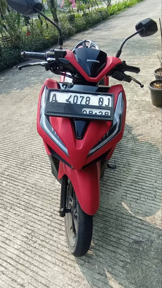 Honda Vario 150. Merah. 2018. Keyless