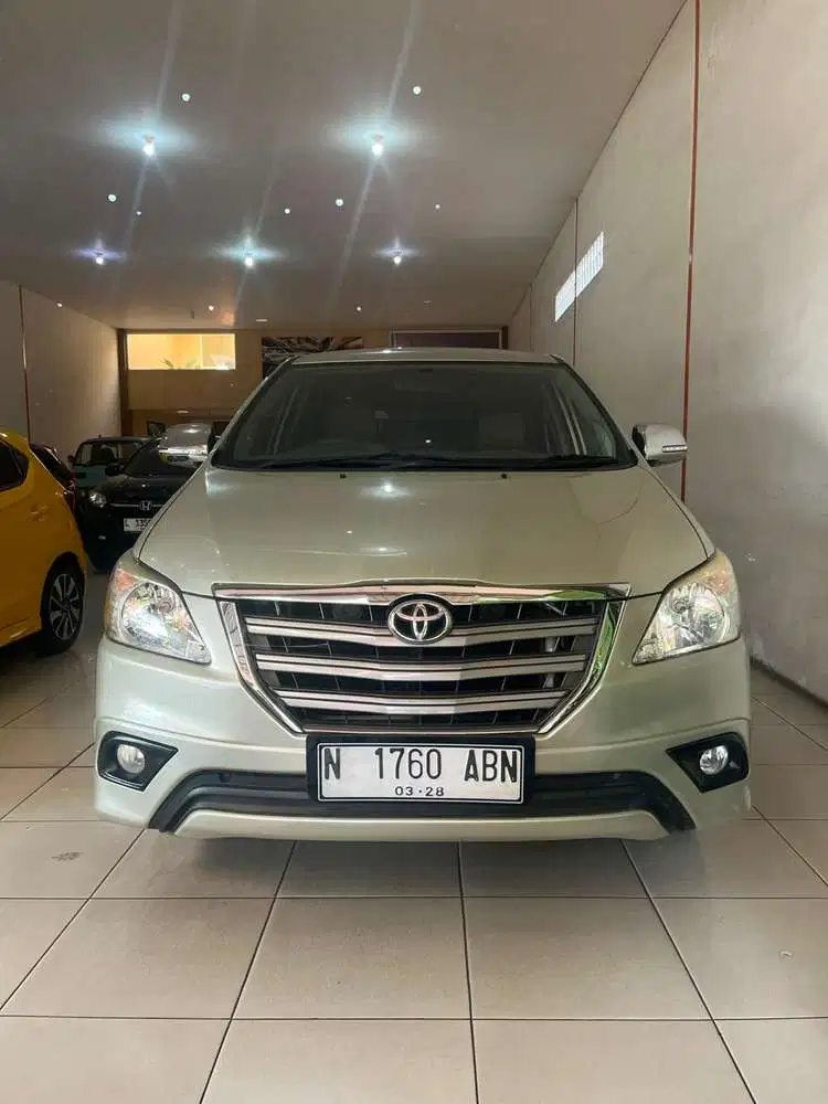 Toyota Kijang Innova 2014 Bensin