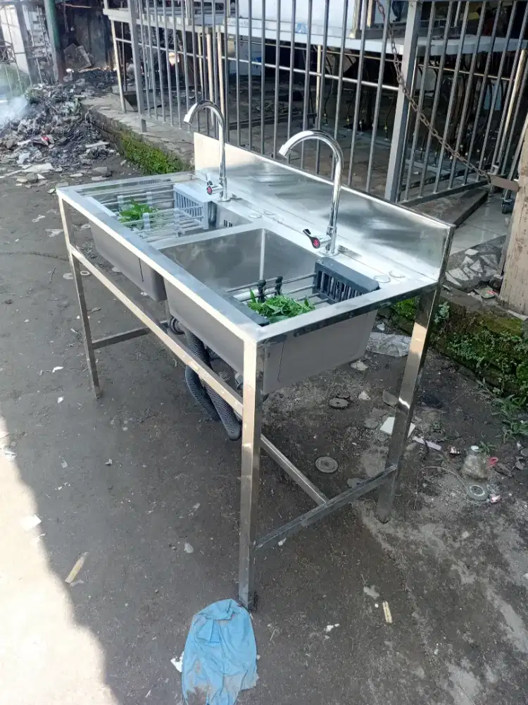 Sink atau washtable 2 lobang