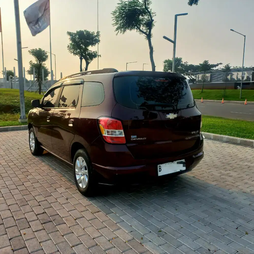 Chevrolet spin LTZ 1.5 at 2013