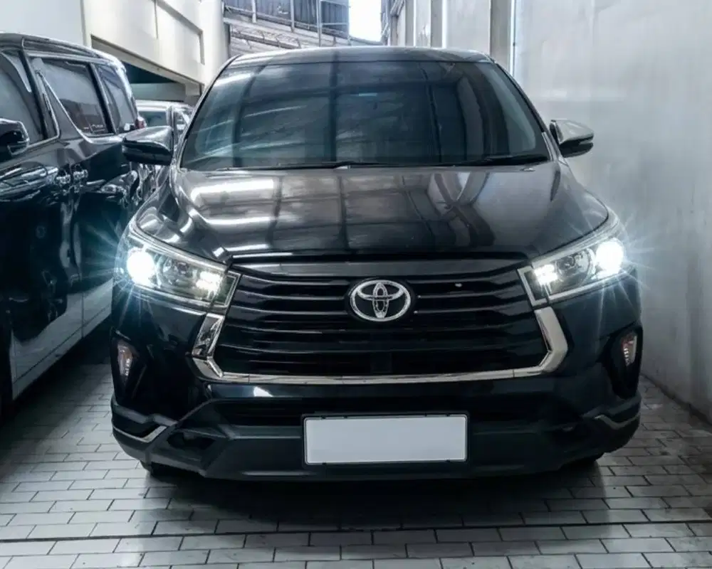 Toyota Kijang Innova Venturer 2.4 AT 2021